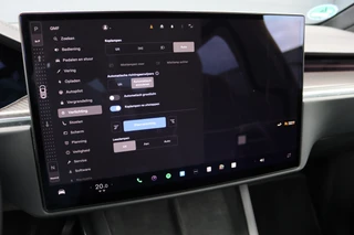 Tesla Model X – thumbnail 35