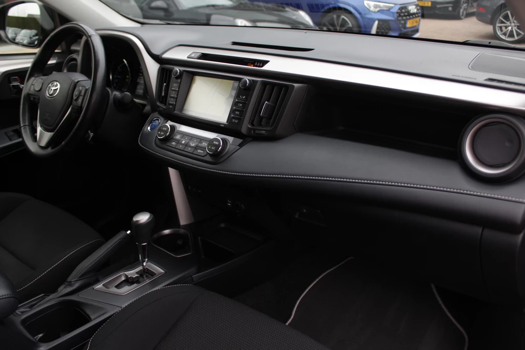 Toyota RAV4 – foto 16