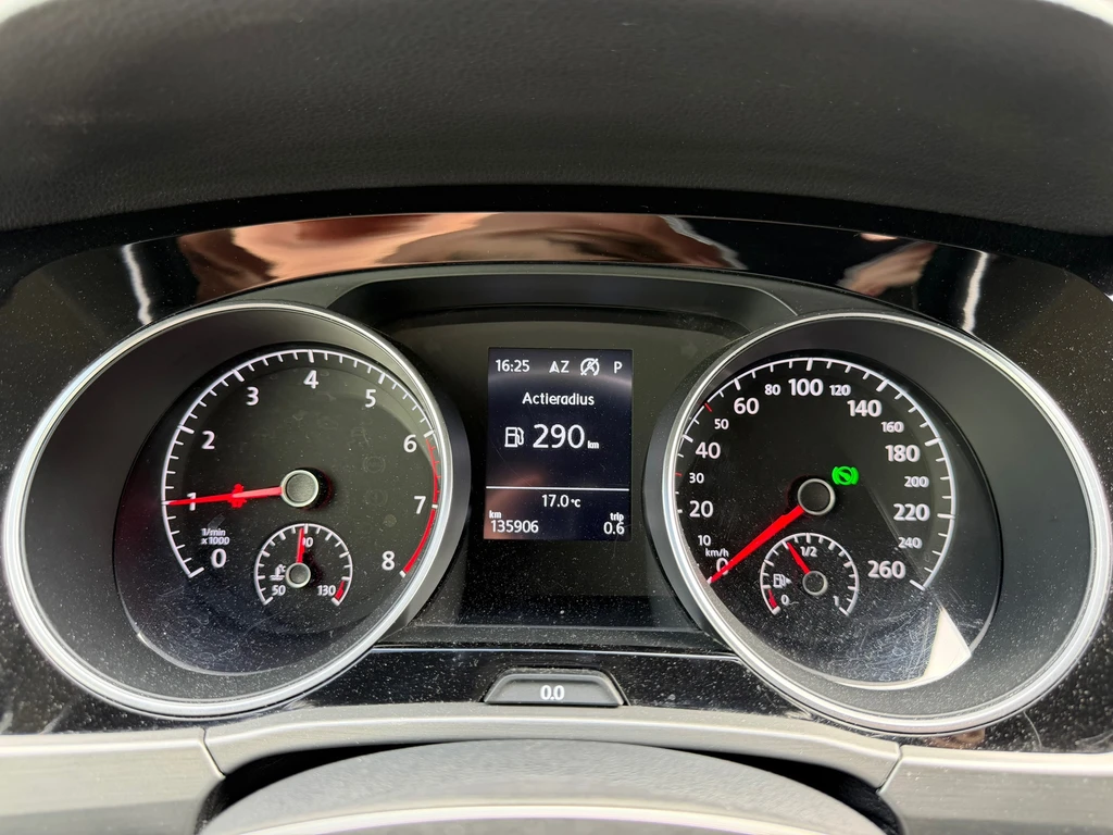 Volkswagen Touran – foto 57