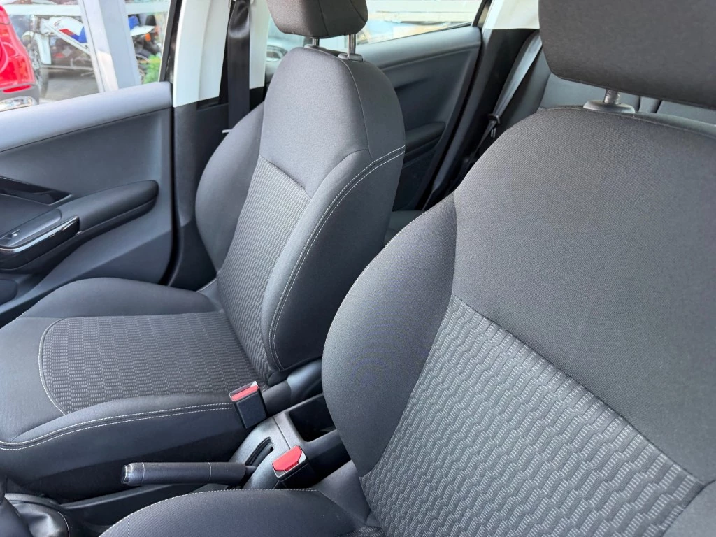 Peugeot 208 – foto 21