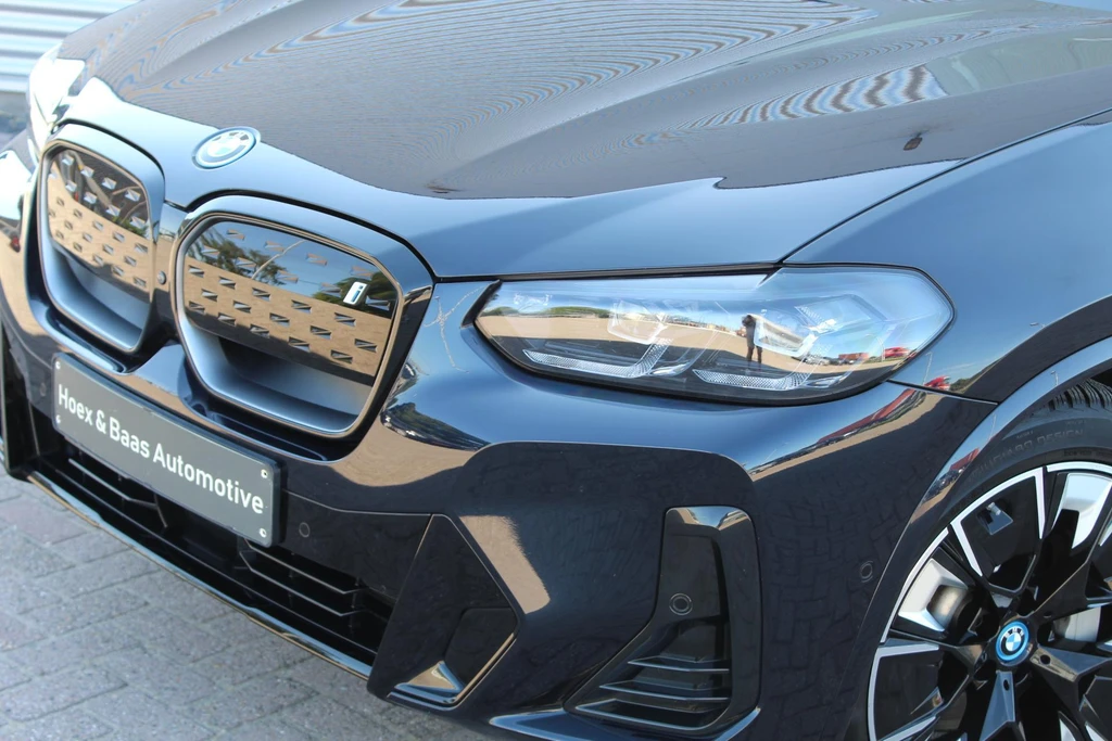 BMW iX3 – foto 11