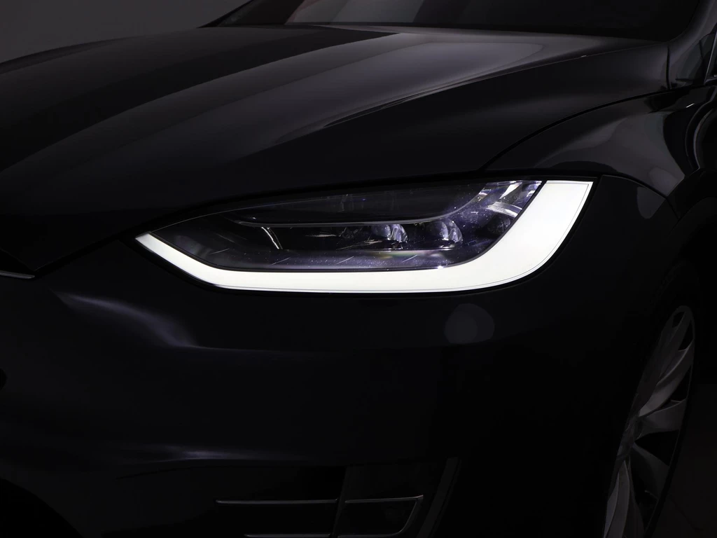 Tesla Model X – foto 34