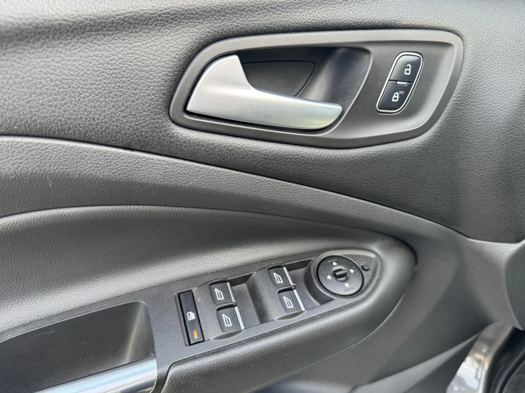 Ford Kuga – foto 19