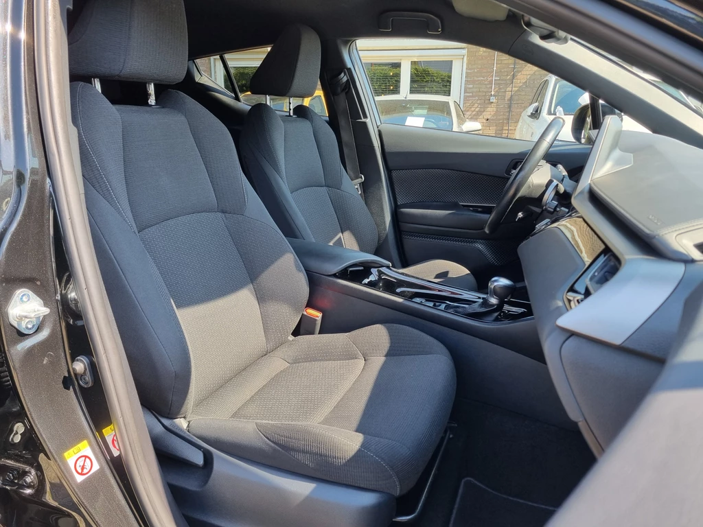 Toyota C-HR – foto 15