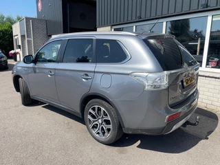 Mitsubishi Outlander – thumbnail 3