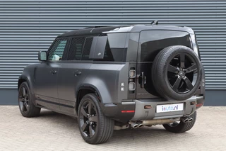 Land Rover Defender – thumbnail 3