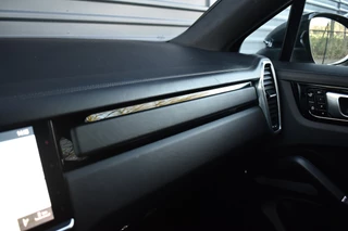 Porsche Cayenne – thumbnail 37
