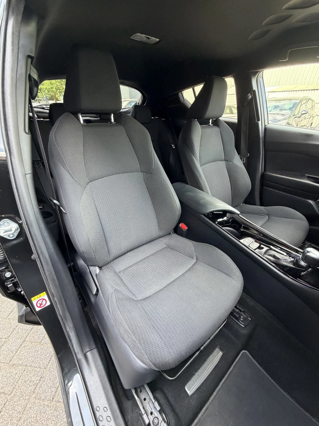 Toyota C-HR – foto 12
