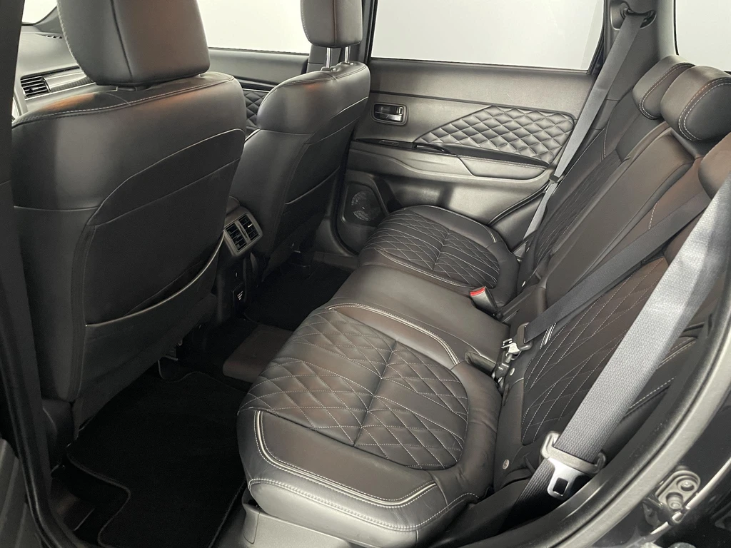 Mitsubishi Outlander – foto 16