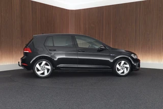 Volkswagen Golf – thumbnail 5