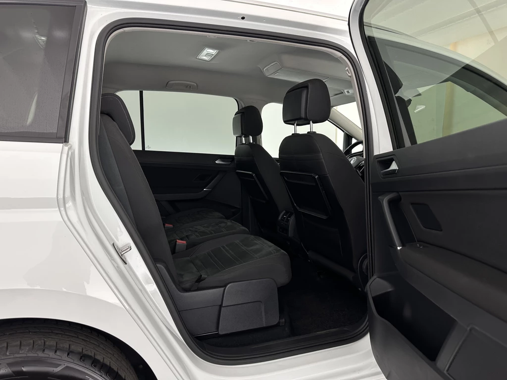 Volkswagen Touran – foto 12