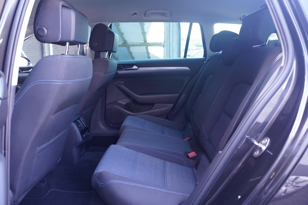 Volkswagen Passat – foto 48