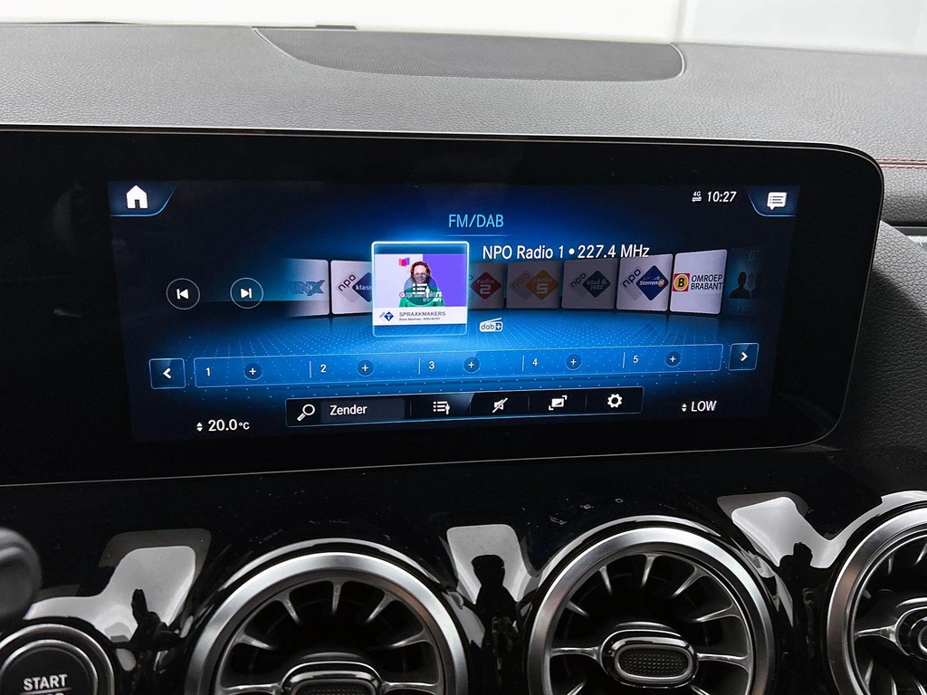 Mercedes-Benz EQA – foto 7