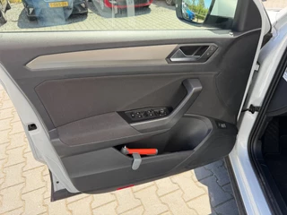 Volkswagen T-Roc – thumbnail 14