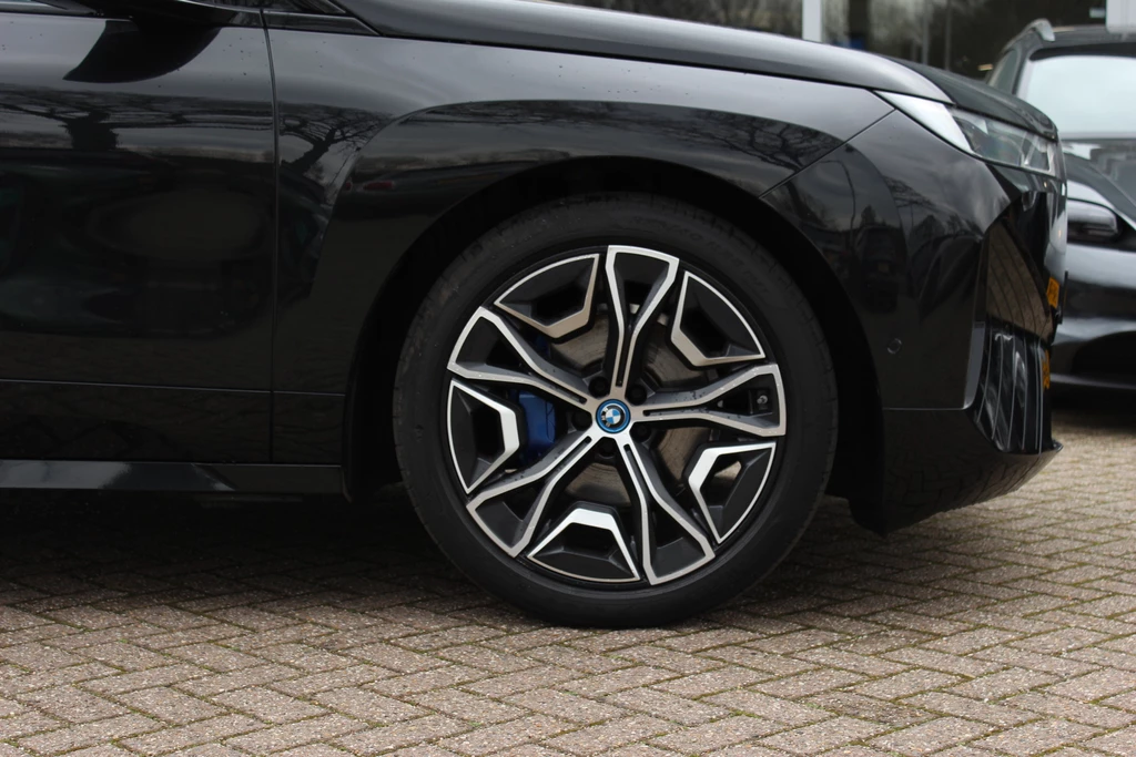 BMW iX – foto 17