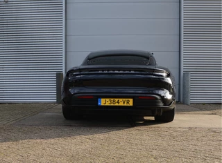 Porsche Taycan – thumbnail 6
