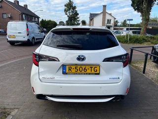 Toyota Corolla Touring Sports – thumbnail 4
