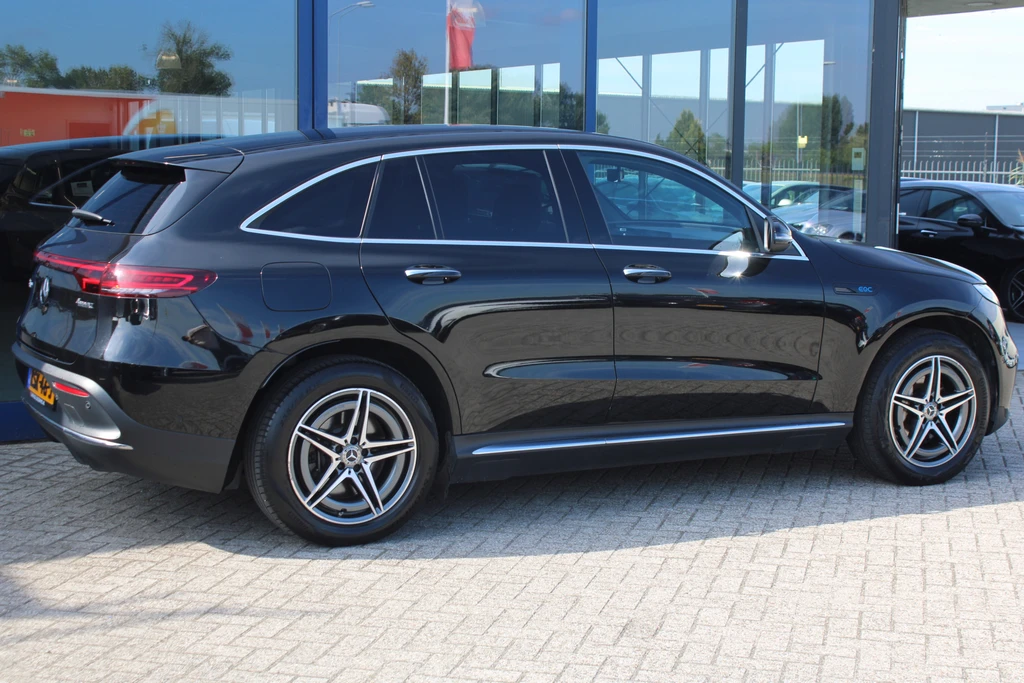 Mercedes-Benz EQC – foto 9