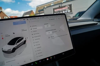 Tesla Model 3 – thumbnail 25