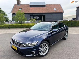 Volkswagen Passat – thumbnail 1