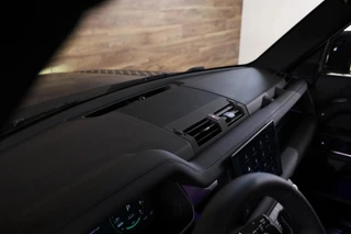 Land Rover Defender – thumbnail 22