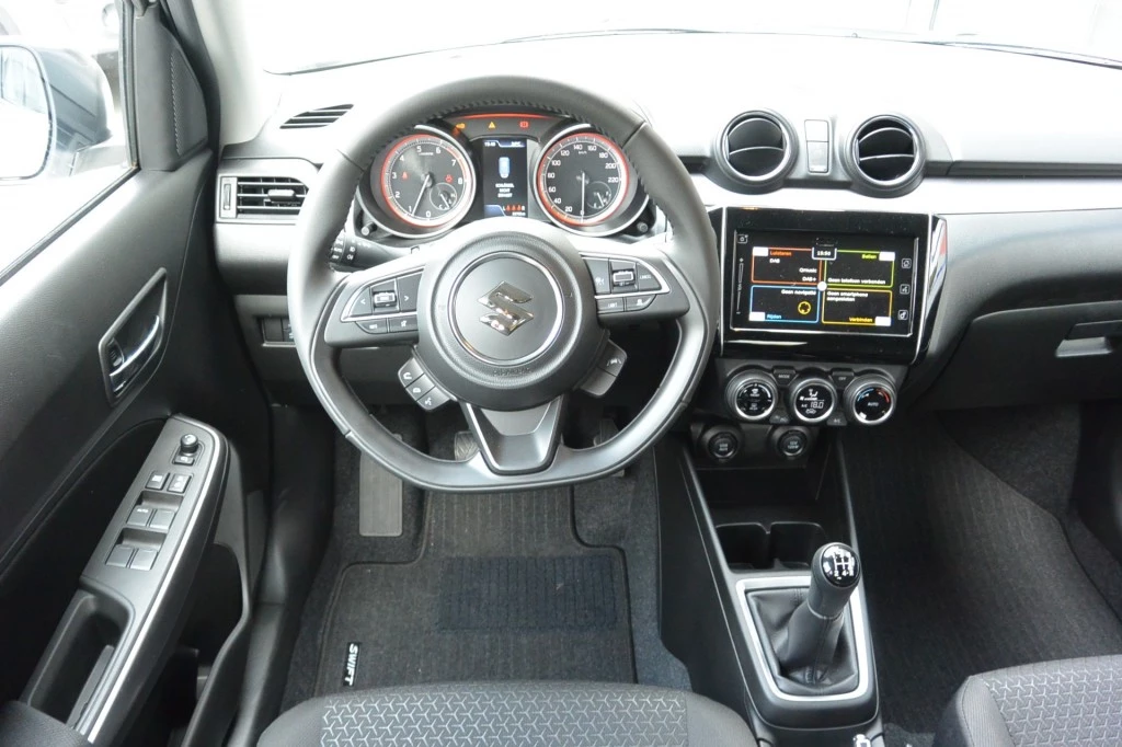 Suzuki Swift – foto 24