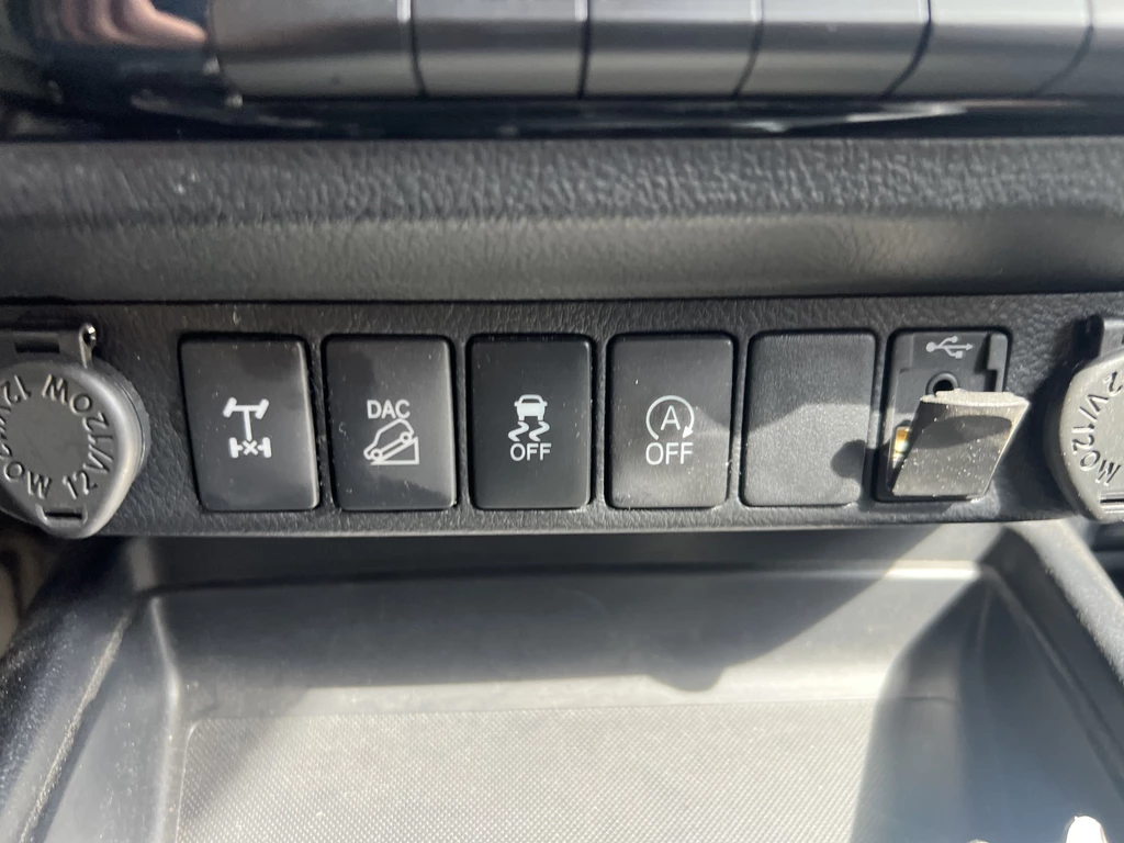 Toyota Hilux – foto 21