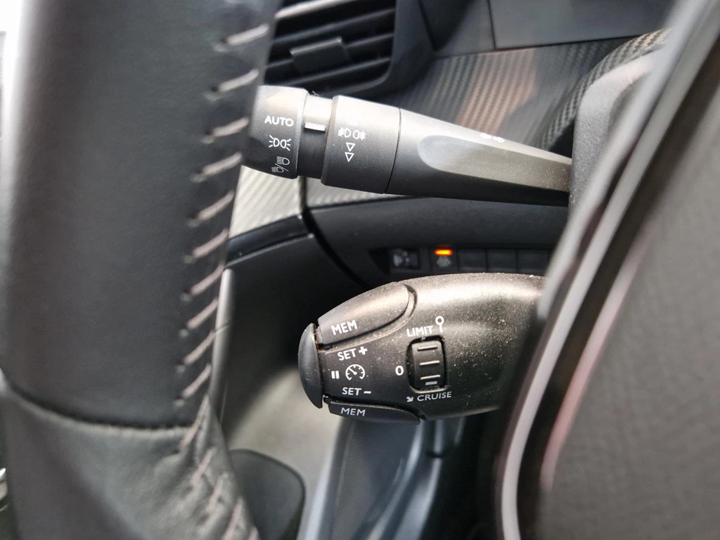 Peugeot e-2008 – foto 13