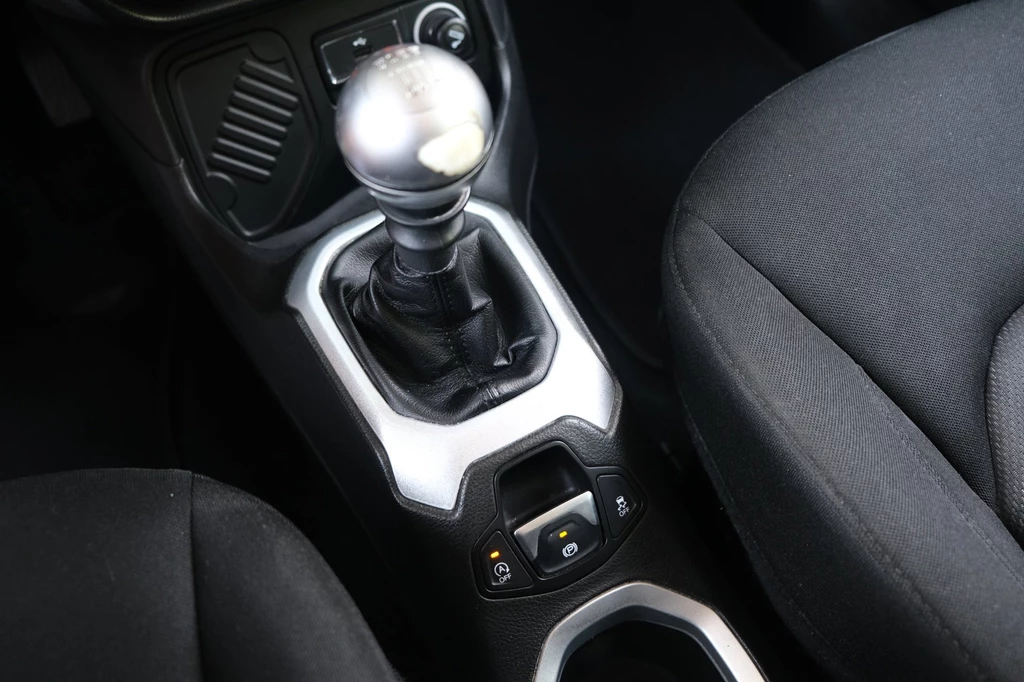 Jeep Renegade – foto 25