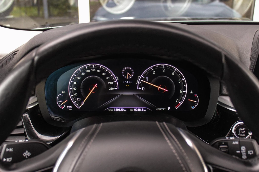 BMW 5 Serie – foto 29