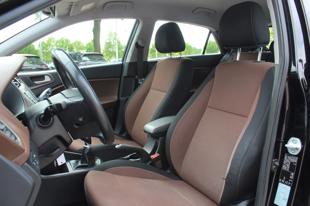 Hyundai i20 – foto 10