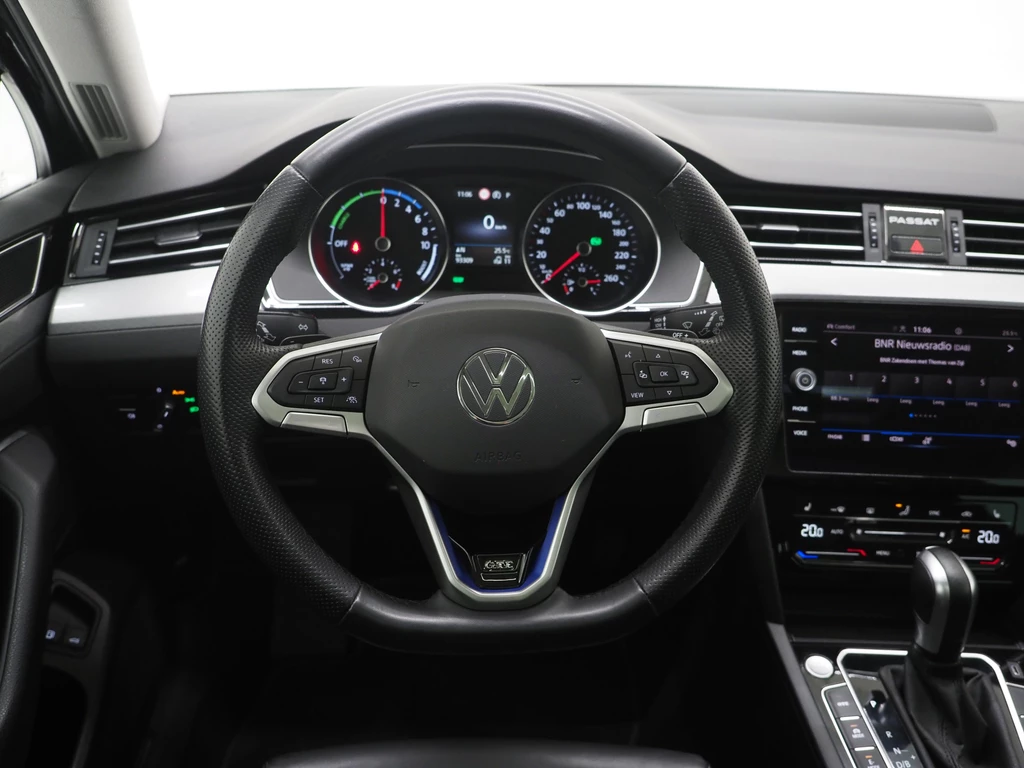 Volkswagen Passat – foto 36