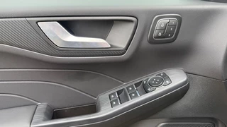 Ford Kuga – thumbnail 31