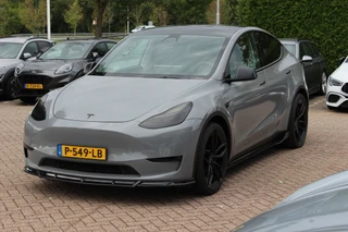 Tesla Model Y – thumbnail 1