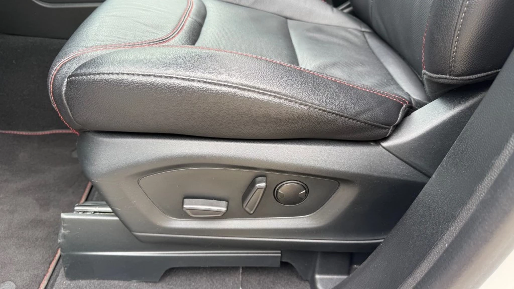Ford Explorer – foto 18