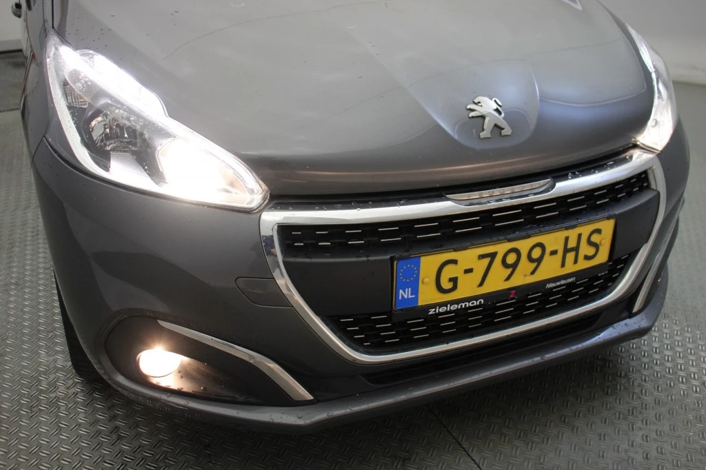 Peugeot 208 – foto 11