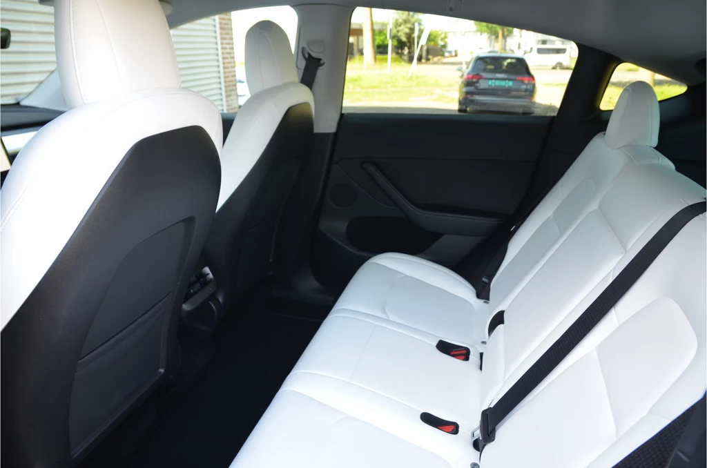 Tesla Model Y – foto 13