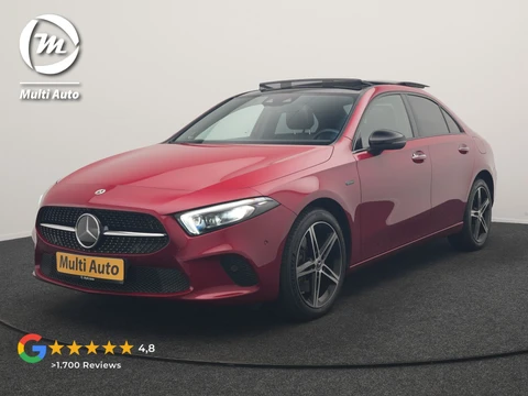 Mercedes-Benz A-Klasse 250 e Premium PHEV 218pk Dealer O.H | Trekhaak Af Fabriek | Panodak | Adaptive Cruise | Multibeam LED | Burmester Audio | 360 Camera | Lederen Sportstoelen Massage & Ventilatie & Memory | Keyless | Stuur & Stoelverwarming | App Navigatie | Virtual | DAB | 18"L.M | Plug In Hybrid |