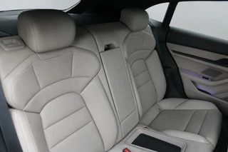 Porsche Taycan – thumbnail 15