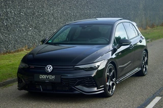 Volkswagen Golf – thumbnail 1