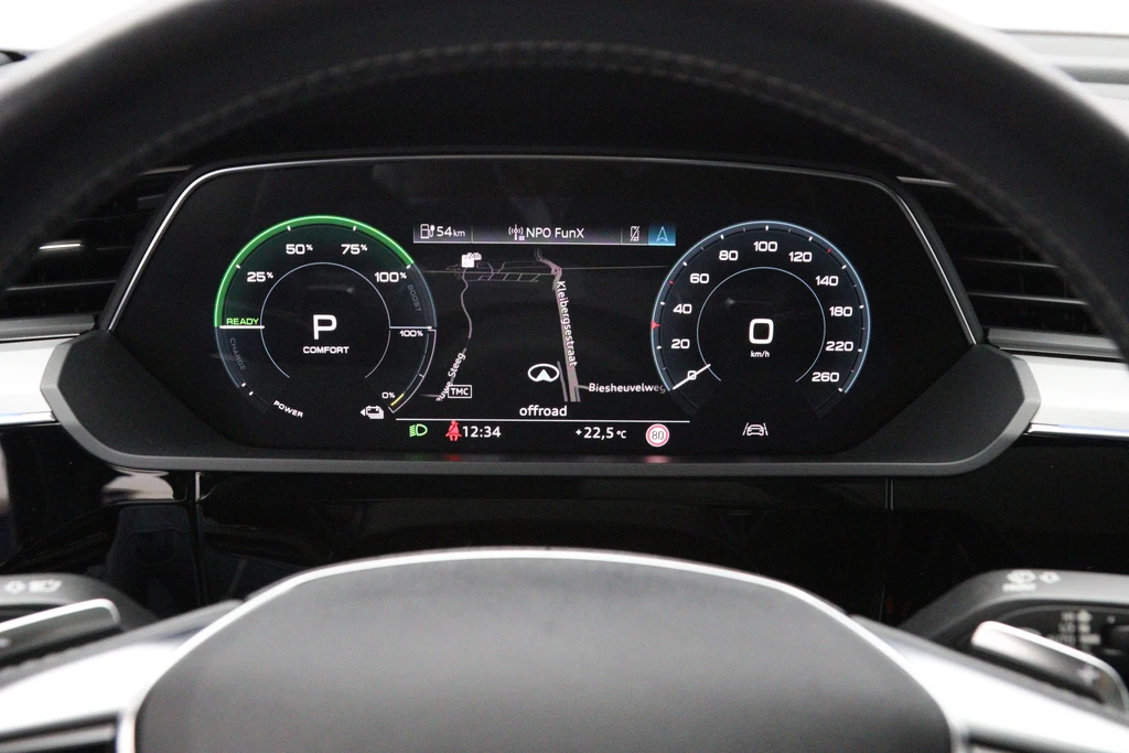 Audi e-tron – foto 35
