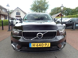 Volvo XC40 – thumbnail 7