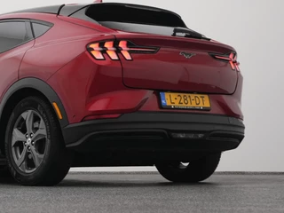 Ford Mustang Mach-E – thumbnail 5
