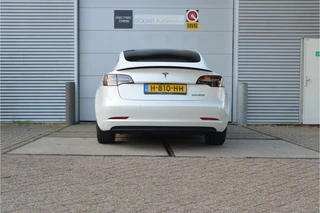 Tesla Model 3 – thumbnail 2