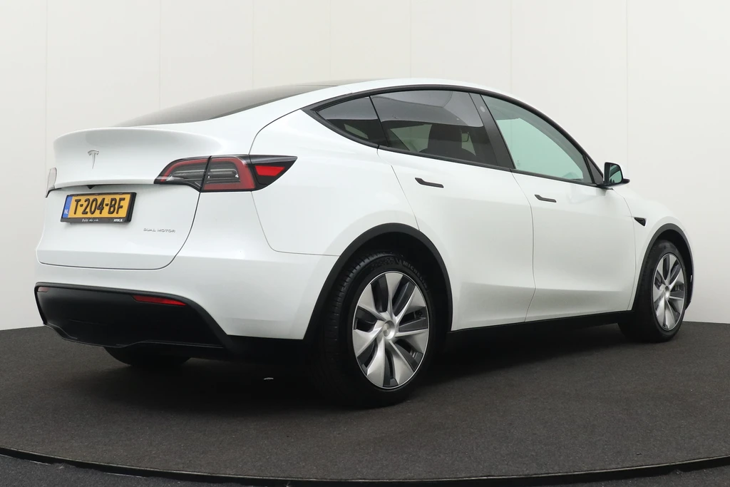 Tesla Model Y – foto 4