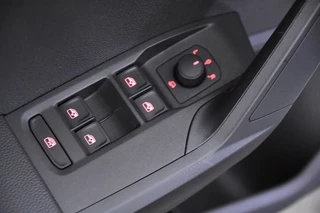 SEAT Arona – thumbnail 22