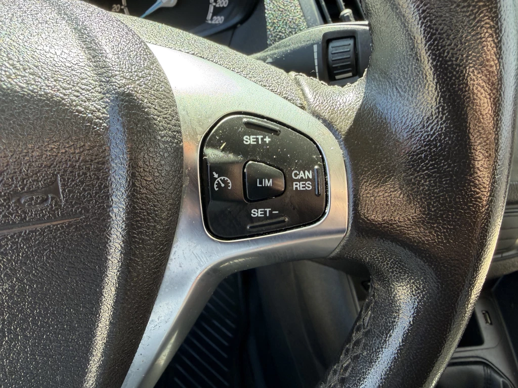 Ford Transit Courier – foto 21
