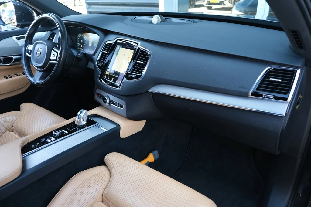 Volvo XC90 – foto 26