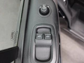 Ford Transit Custom – thumbnail 24