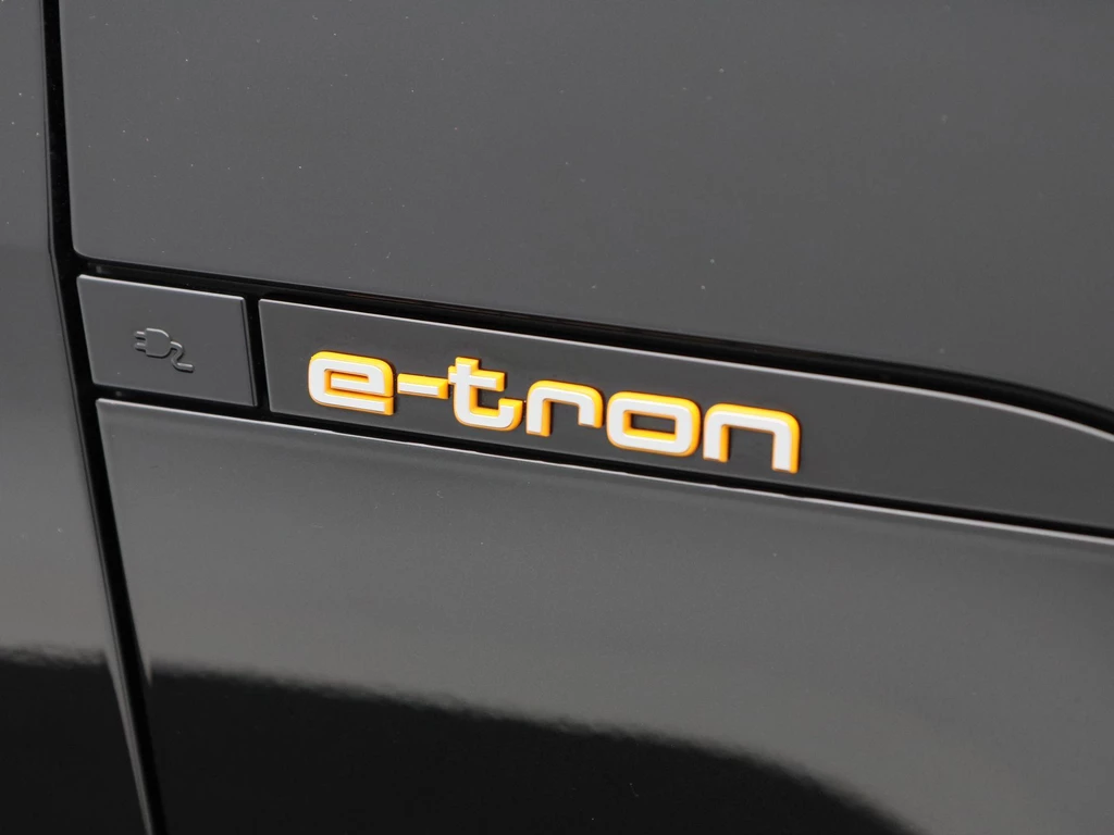Audi e-tron – foto 15
